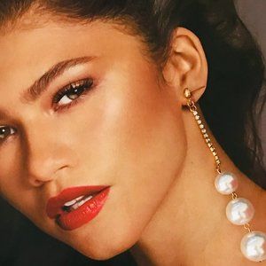 PARTY GOLD TRIPLE PEARL LONG STATEMENT EARRINGS